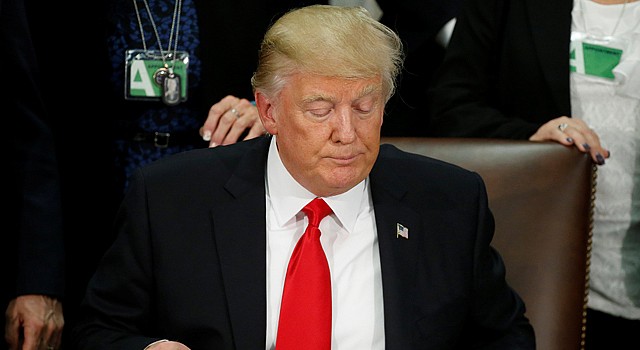 Ordem de trump vetava entrada de cidadãos de sete países de maioria muçulmana | Reuters/Jonathan Ernst