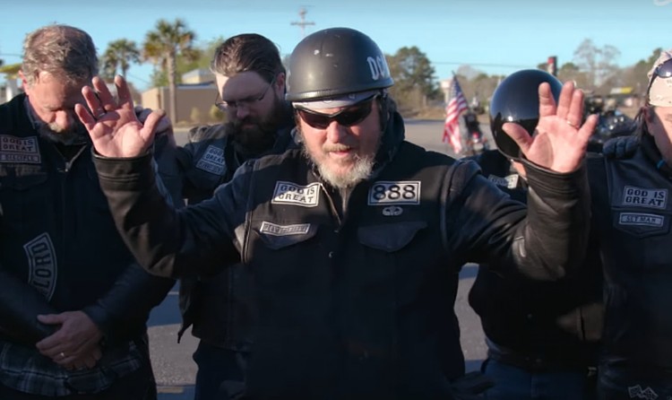 O clube quer ministrar e se conectar com muitas outras gangues de motociclistas. (Foto: Reprodução)