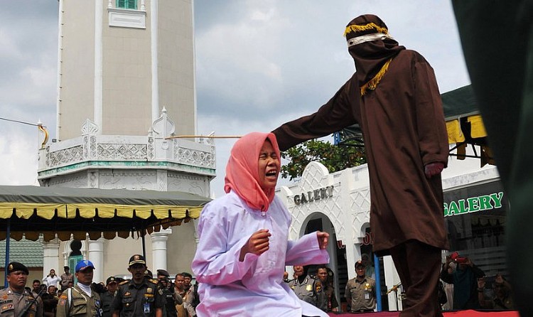 Os hindus têm regras rígidas que punem aqueles que deixam a religião por outra Foto: Reuters