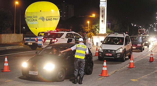Número de detidos por embriaguez aumenta | Fernando Neves/ Brazil Photo Press