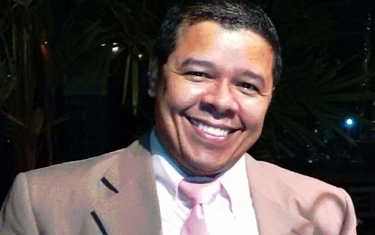 Pastor é atingido de raspão na cabeça em tentativa de assalto no Rio (Foto: Reprodução / Tv Globo)