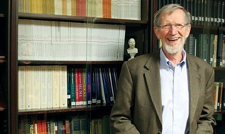 Alvin é ex-presidente da Sociedade de Filósofos Cristãos e da Associação Filosófica Americana (Foto: Reprodução)