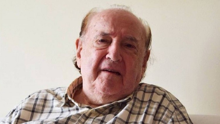 Francisco Balkanyi, de 88 anos, relembra como escapou da morte durante nazismo (Foto: Flávia Nogueira/BBC Brasil