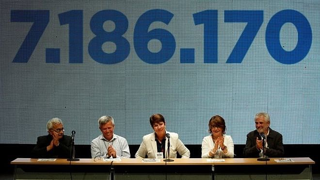 Reitores de universidades da Venezuela falam ao público após o plebiscito convocado pela oposição. / Fonte: REUTERS