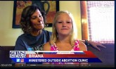 Briana tem apenas 9 anos de idade e evangelizou mulheres em uma clínica de aborto. (Imagem: CBN News)